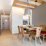 Apart33 1-25 Apartmán *
