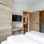 Apart33 1-25 Apartmán